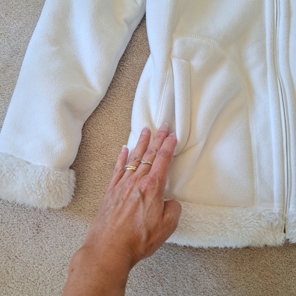 Uniqlo Reversible Jacket Sherpa Fleece Cream Size Small Cozy Neutral Zip Up - Picture 13 of 14